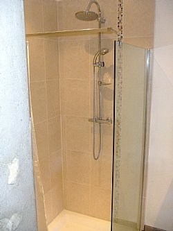 sarthe-farm-house-french-rentals-massive-shower-room-with-power-shower-2129376.jpg