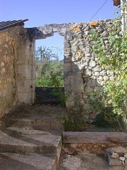 sarthe-farm-house-french-rentals-our-little-ancient-gate-leading-to-the-top-lawn-2129380.jpg
