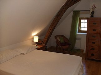 sarthe-farm-house-french-rentals-the-third-of-the-four-large-bedrooms-2129388.jpg